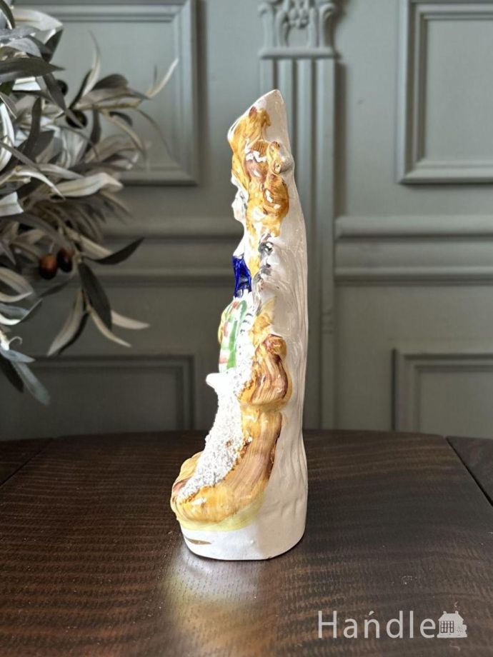 アンティークの置物