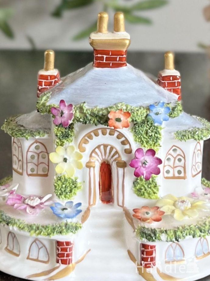 アンティークのフィギュリン