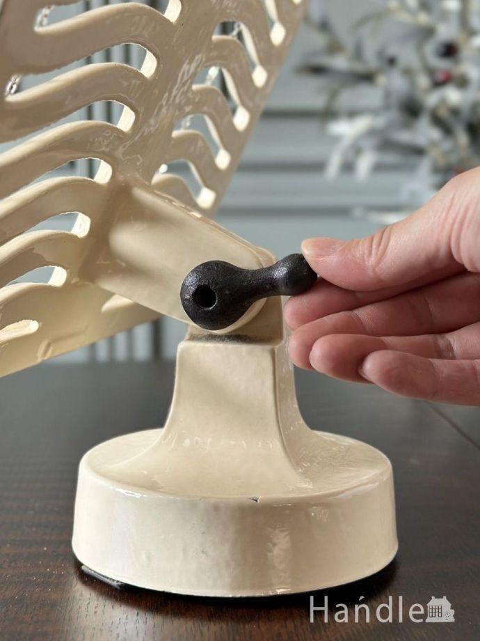 角度調整が出来るスタンド