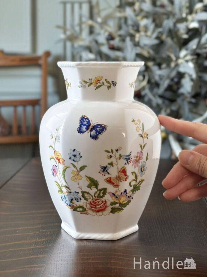 陶磁器のフラワーベース