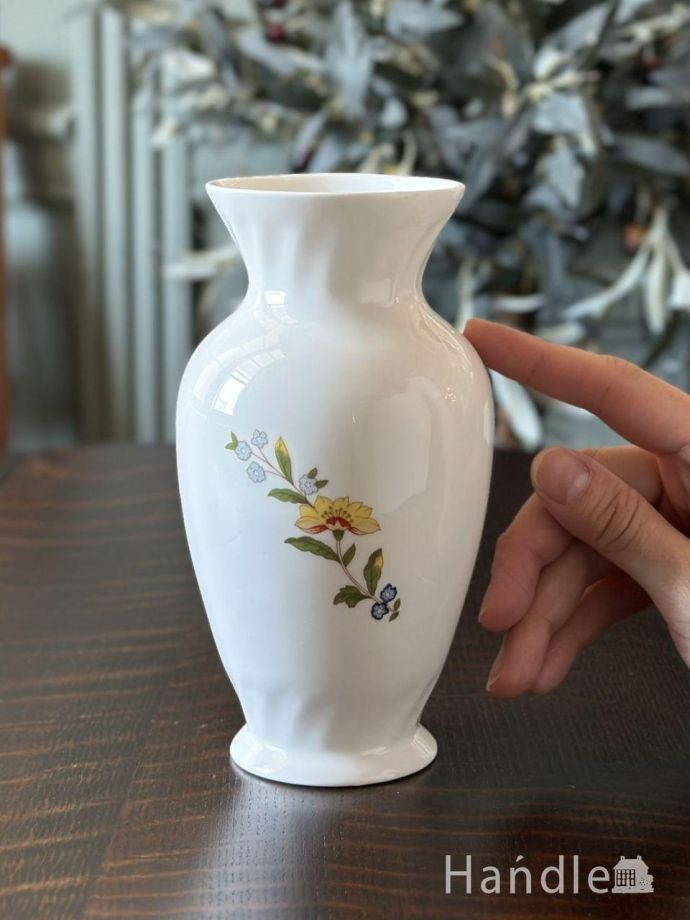 陶磁器のフラワーベース