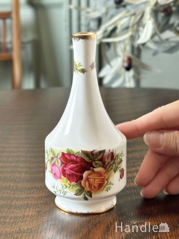 陶磁器のフラワーベース