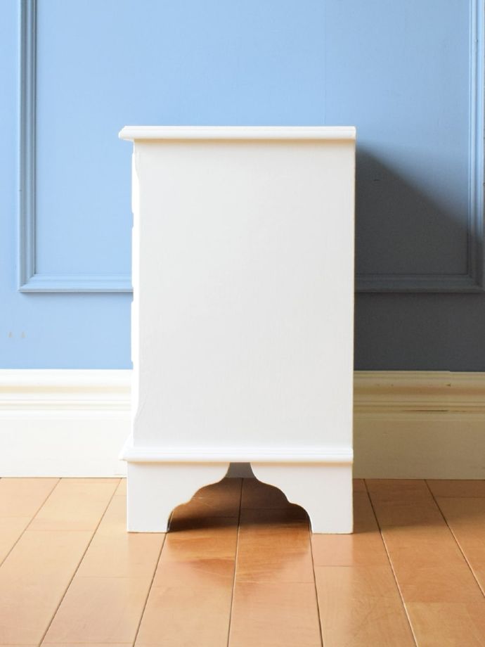 チェストの側面