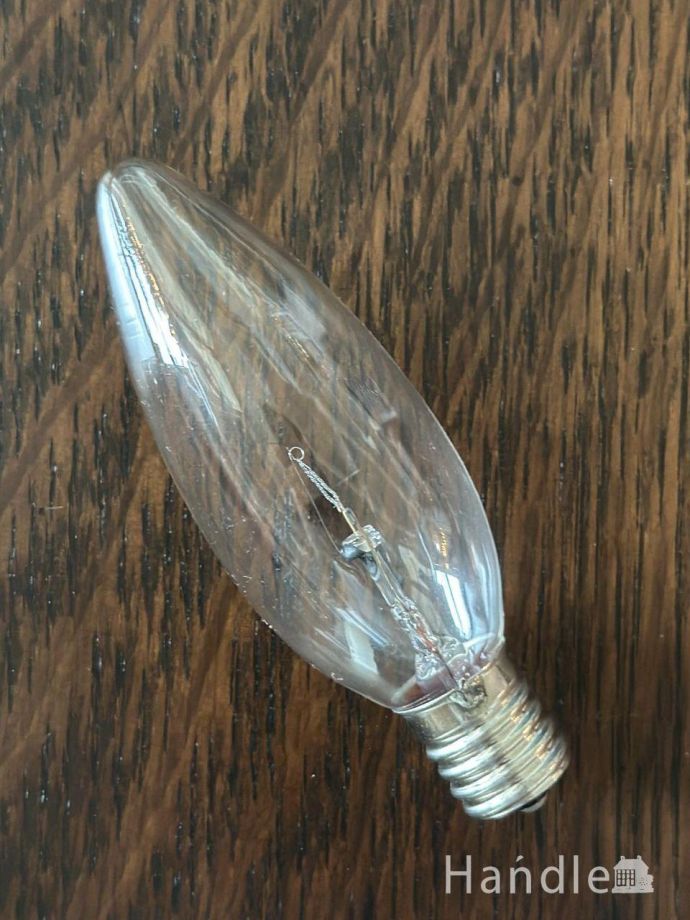 デスクライトの電球