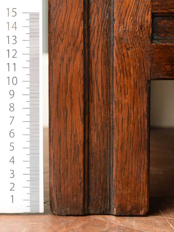 アンティーク家具の脚