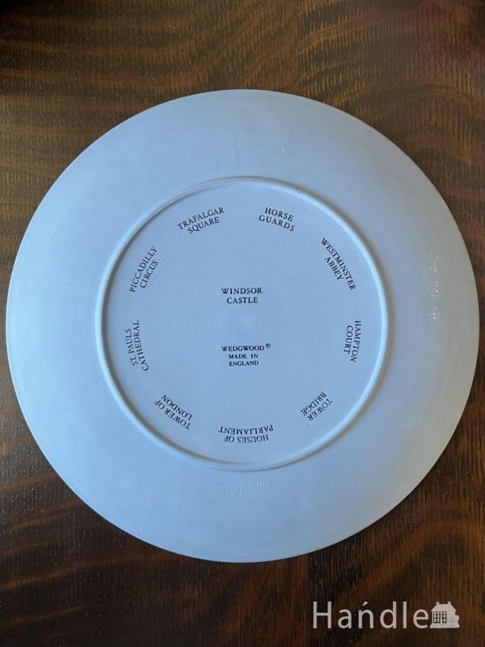 プレートの後ろ