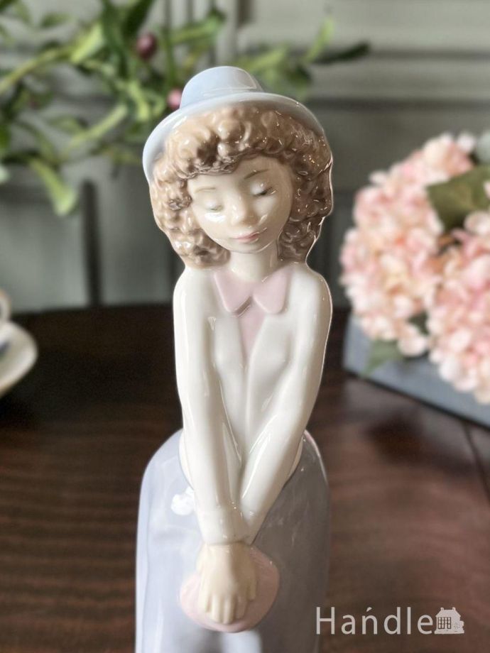 アンティークのフィギュリン