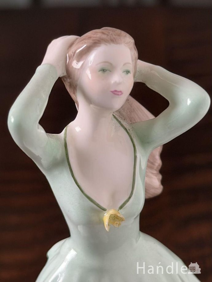 アンティークのフィギュリン