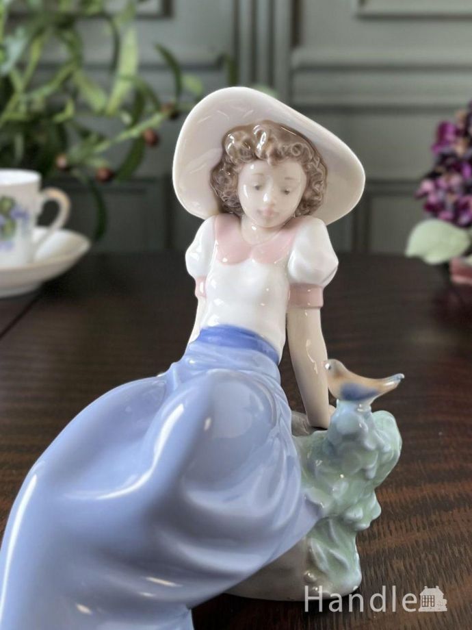 アンティークのフィギュリン