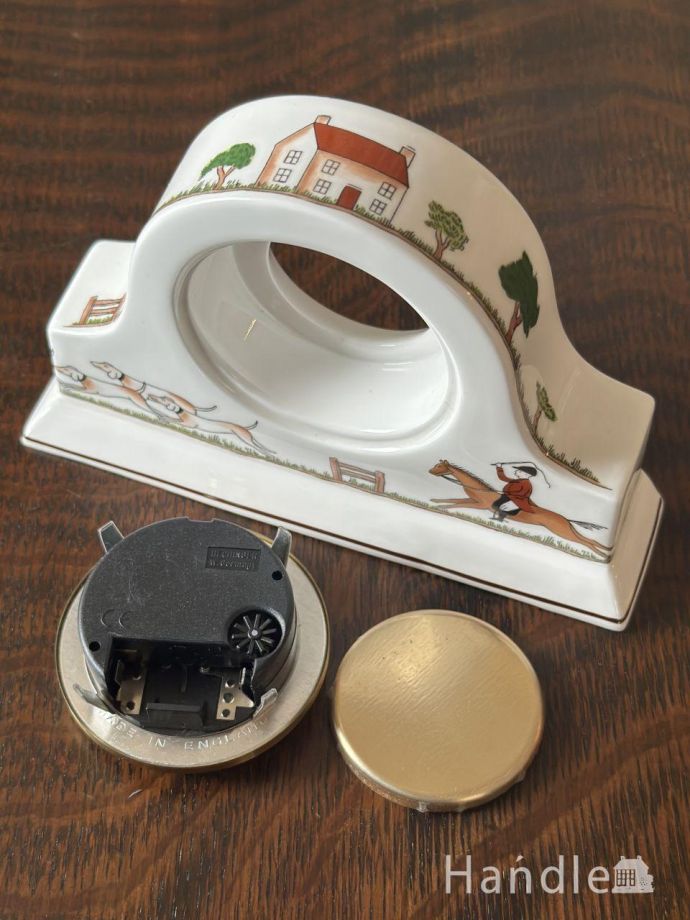 アンティーク時計の裏側