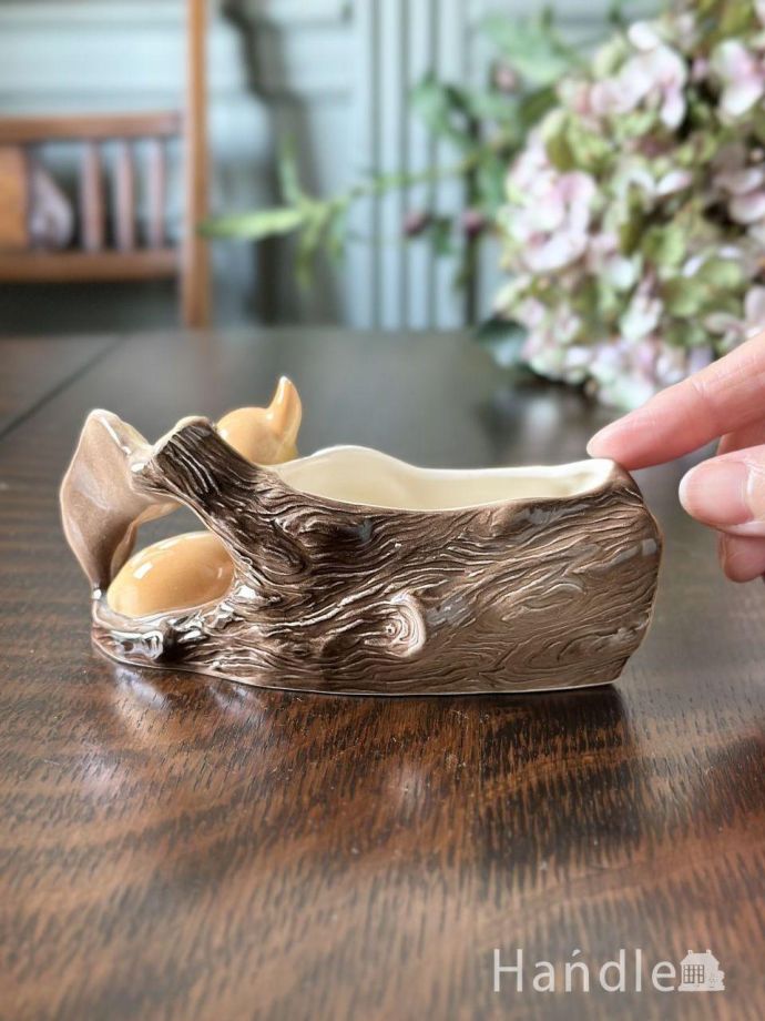 陶磁器のフラワーベース