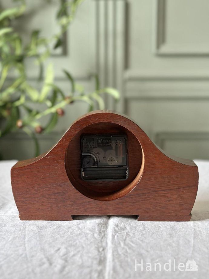 アンティーク時計の裏側