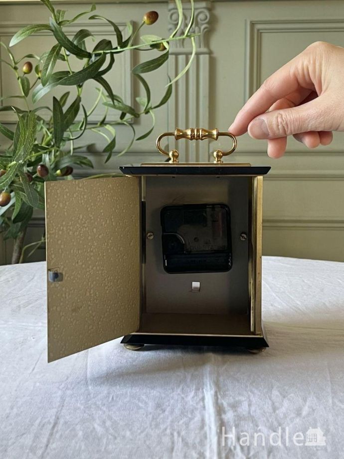 アンティーク時計の裏側