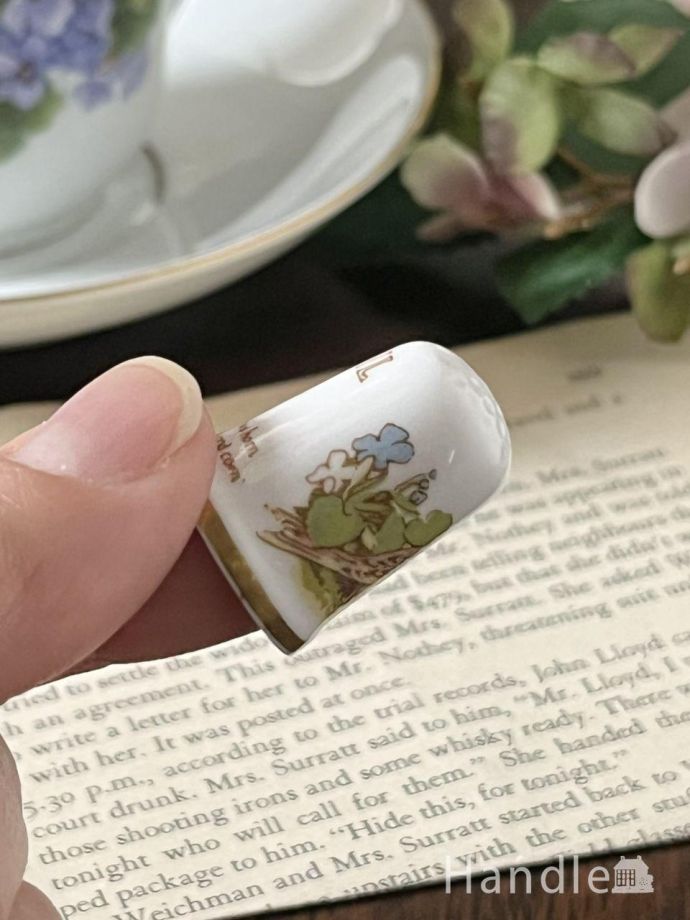 英国アンティークのおしゃれなシンブル