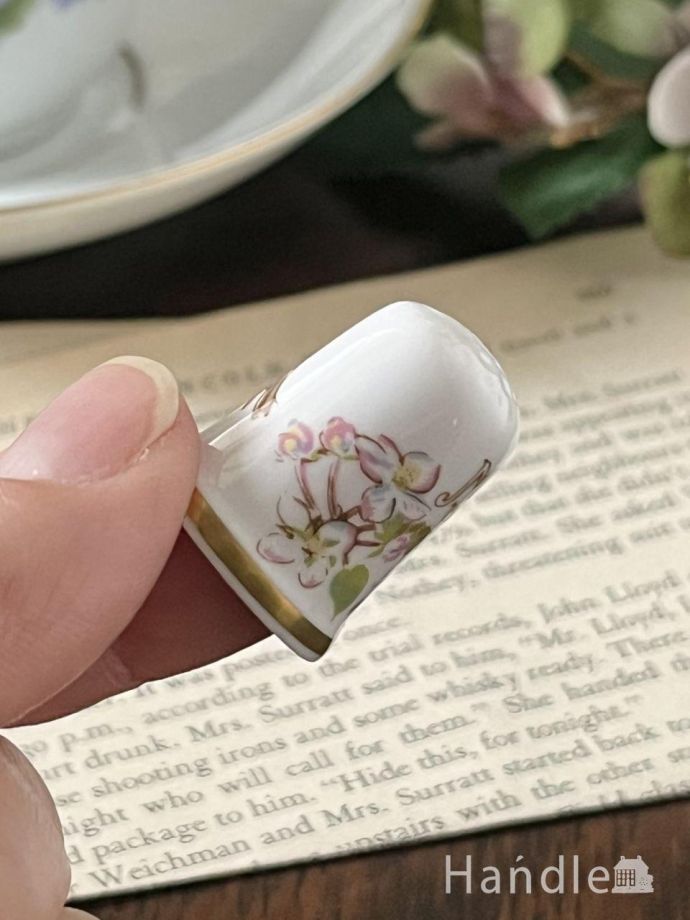 英国アンティークのおしゃれなシンブル