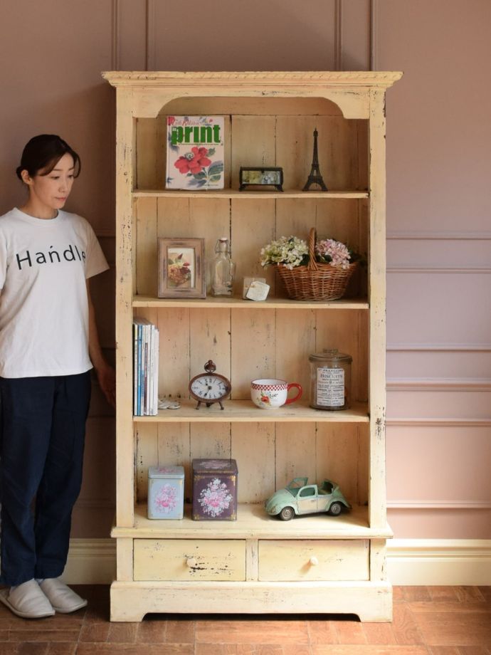 フランスのおしゃれなアンティークのシェルフ