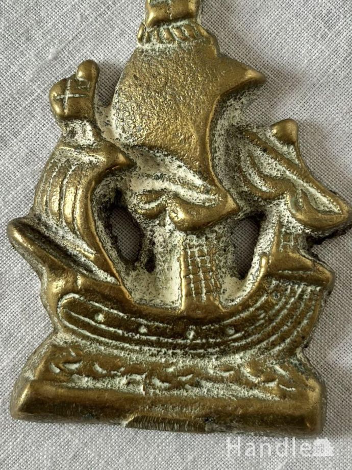 アンティークの真鍮ホースブレス