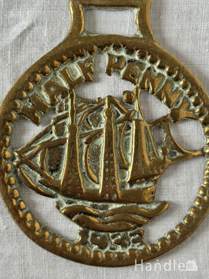 アンティークの真鍮ホースブレス