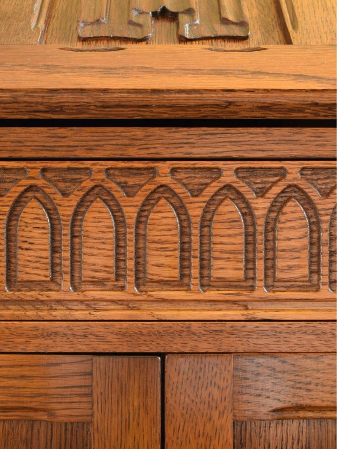 アンティークらしい装飾