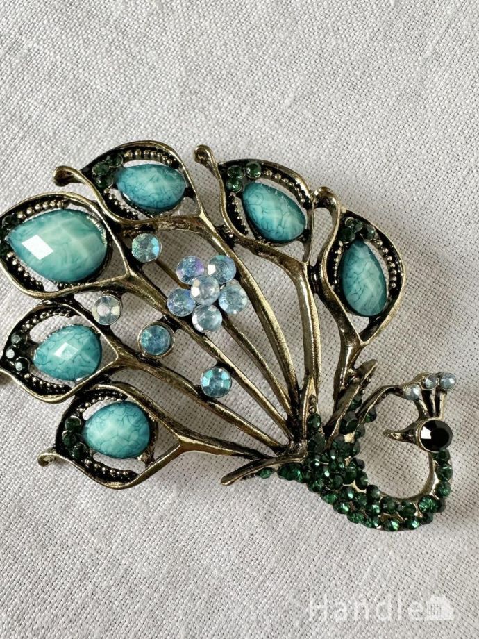 アンティークのブローチ