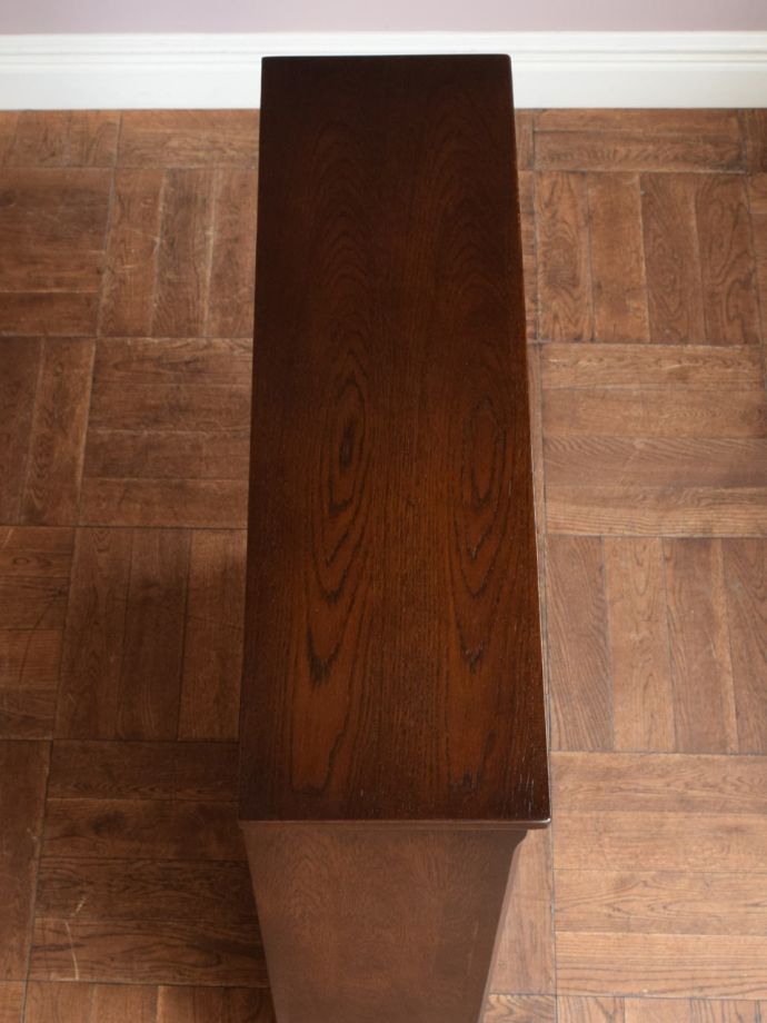 アンティーク本棚の天板