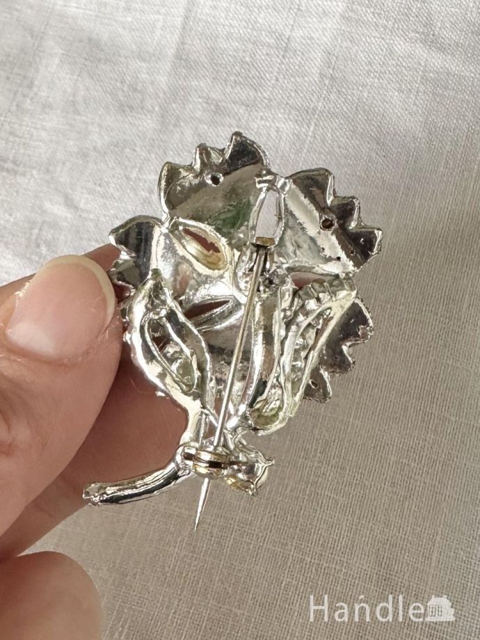 おしゃれなブローチ