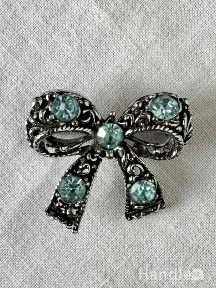 アンティークのブローチ