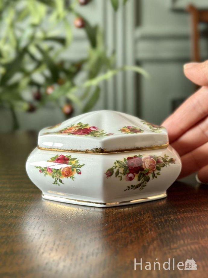 おしゃれな小物入れ