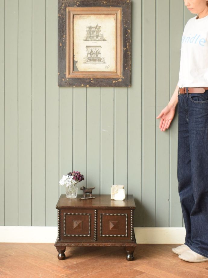 アンティークのブランケットボックス