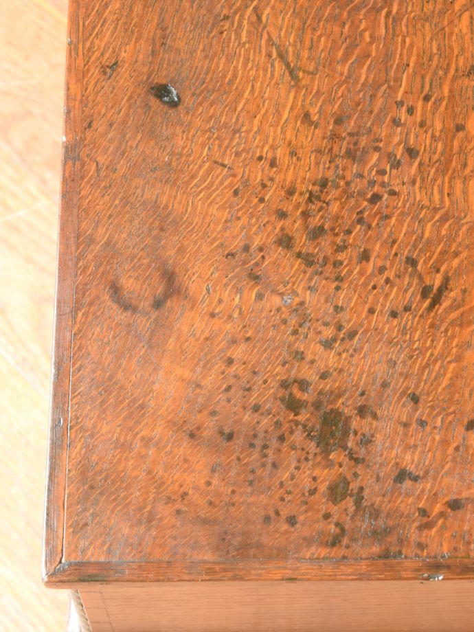 ブランケットボックスの天板