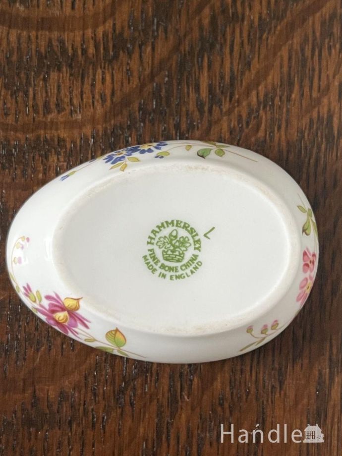 陶磁器のボックスのバックスタンプ