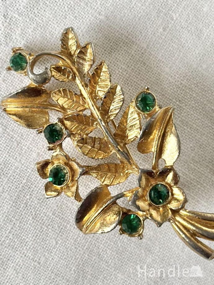 アンティークのブローチ