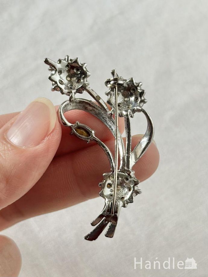 おしゃれなブローチ