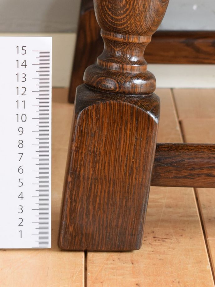 アンティーク家具の脚