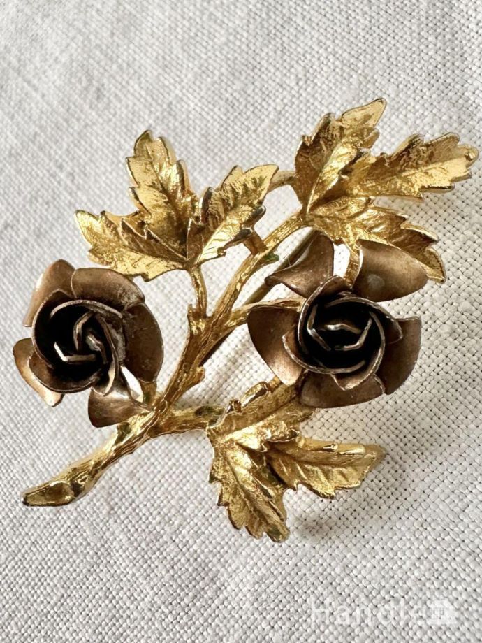 アンティークのブローチ