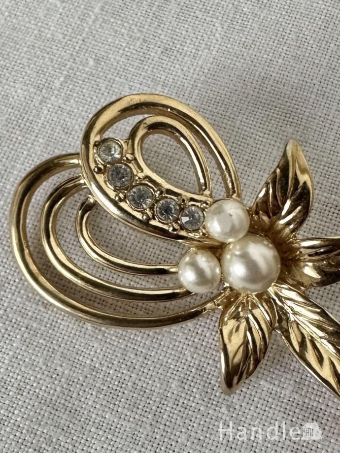 アンティークのブローチ