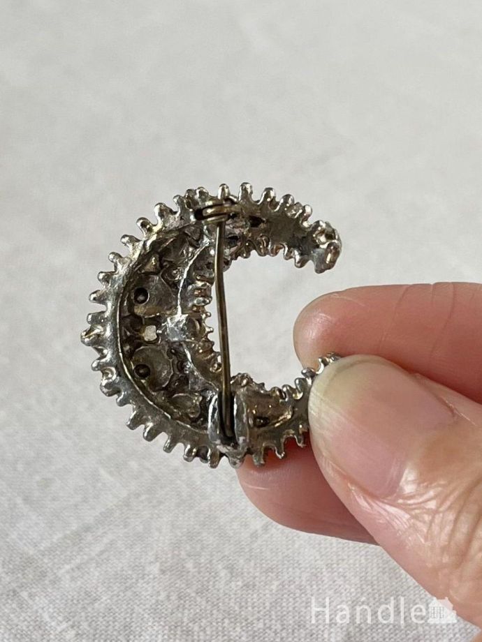 おしゃれなブローチ