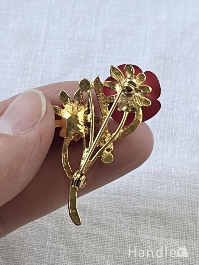 おしゃれなブローチ