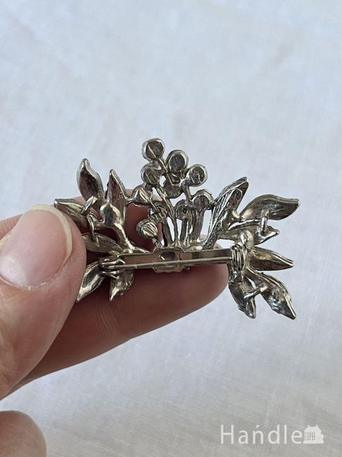 おしゃれなブローチ