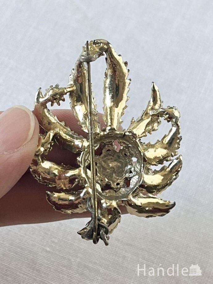 おしゃれなブローチ