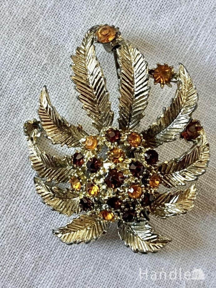 アンティークのブローチ