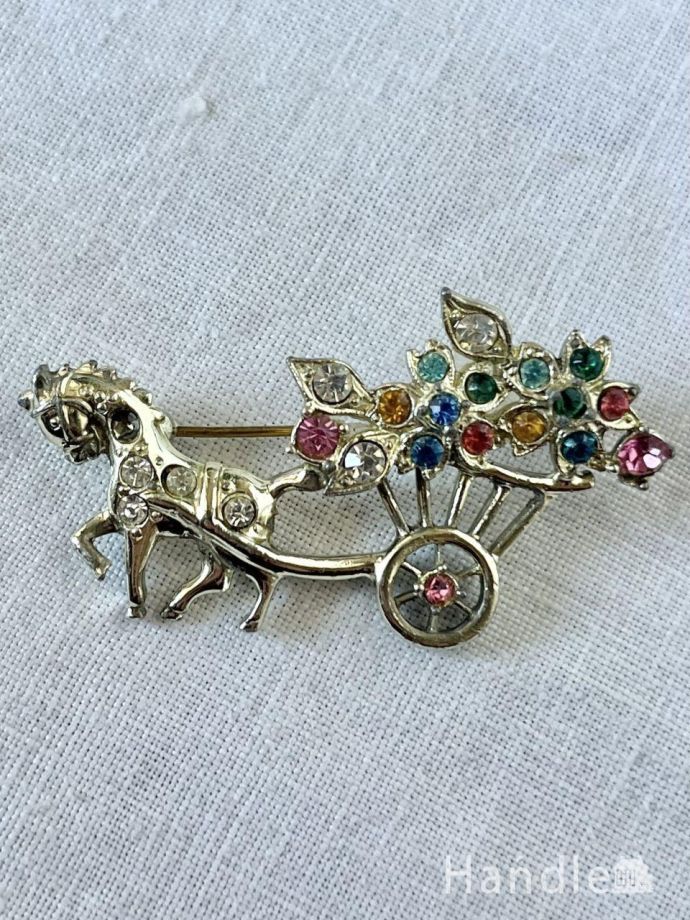 アンティークのブローチ