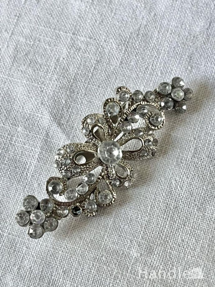 アンティークのブローチ