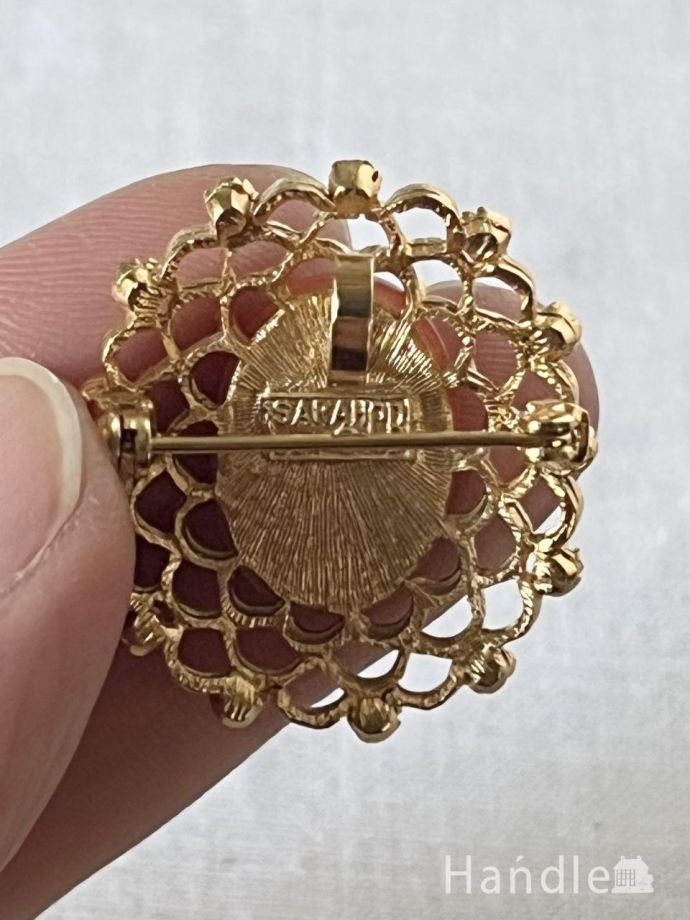 おしゃれなブローチ