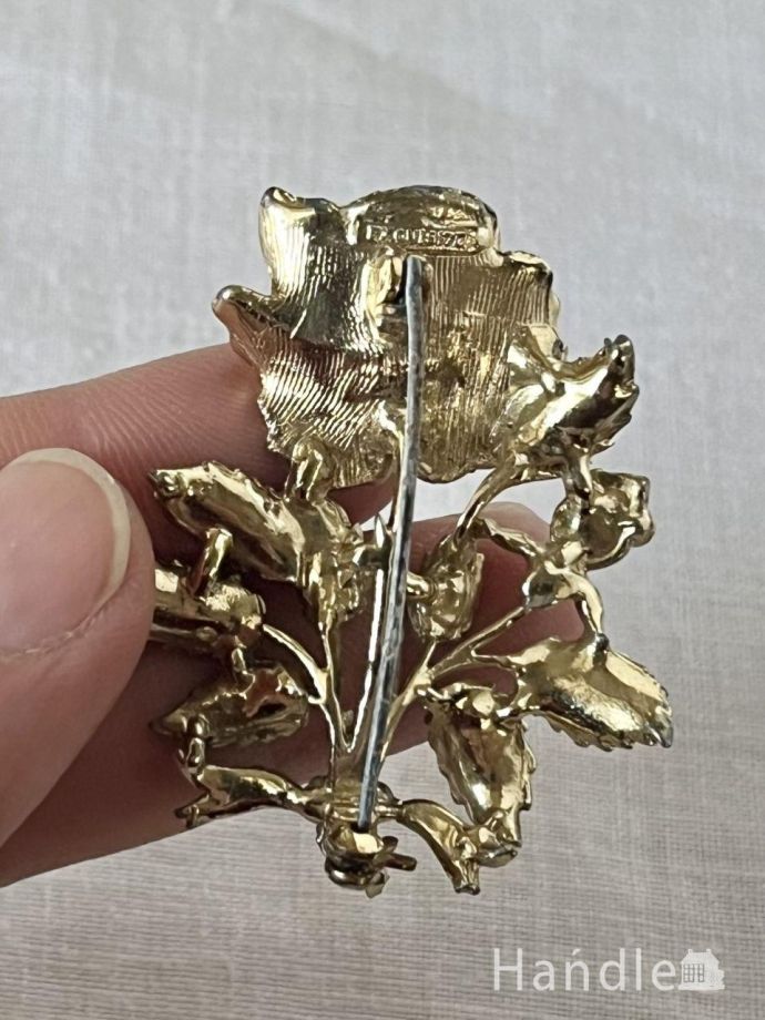 おしゃれなブローチ