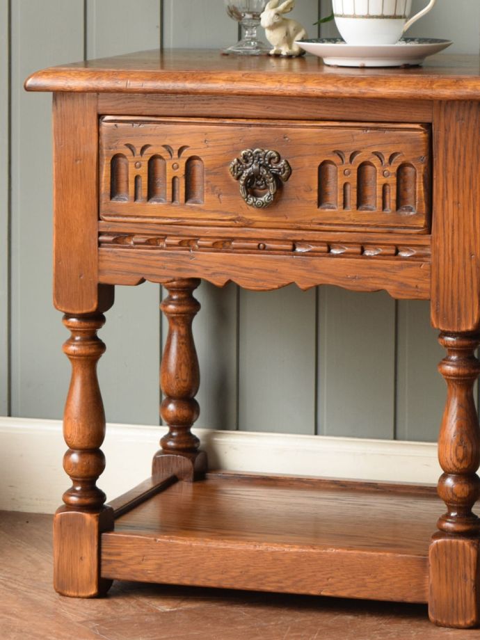 便利に使えるサイドチェスト