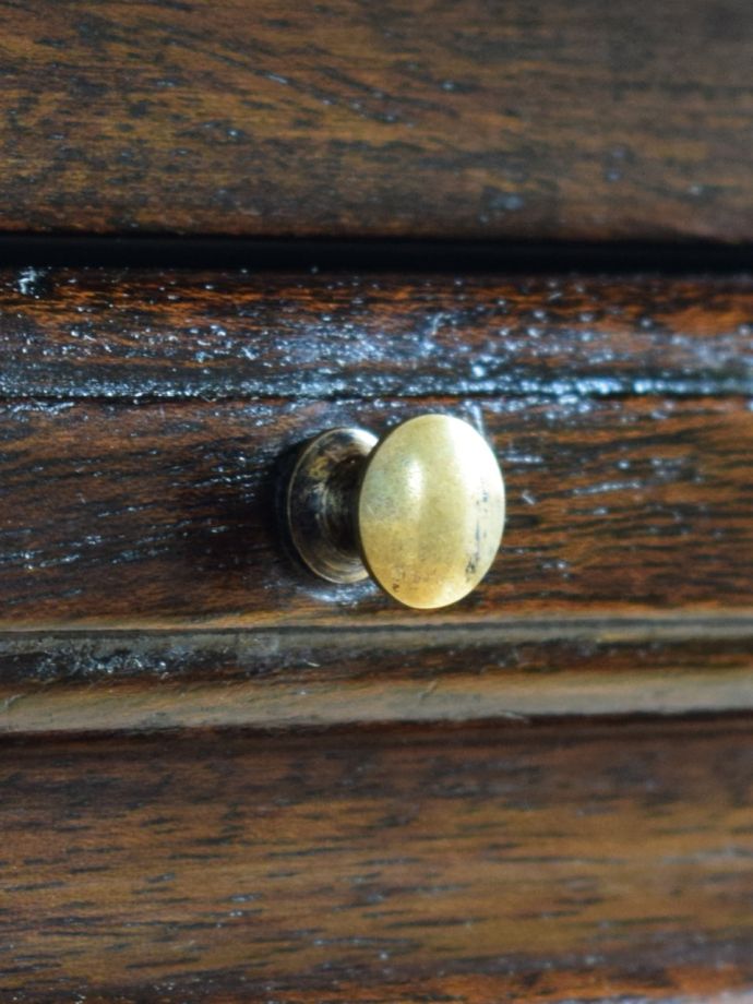 スライディングトレイの取っ手