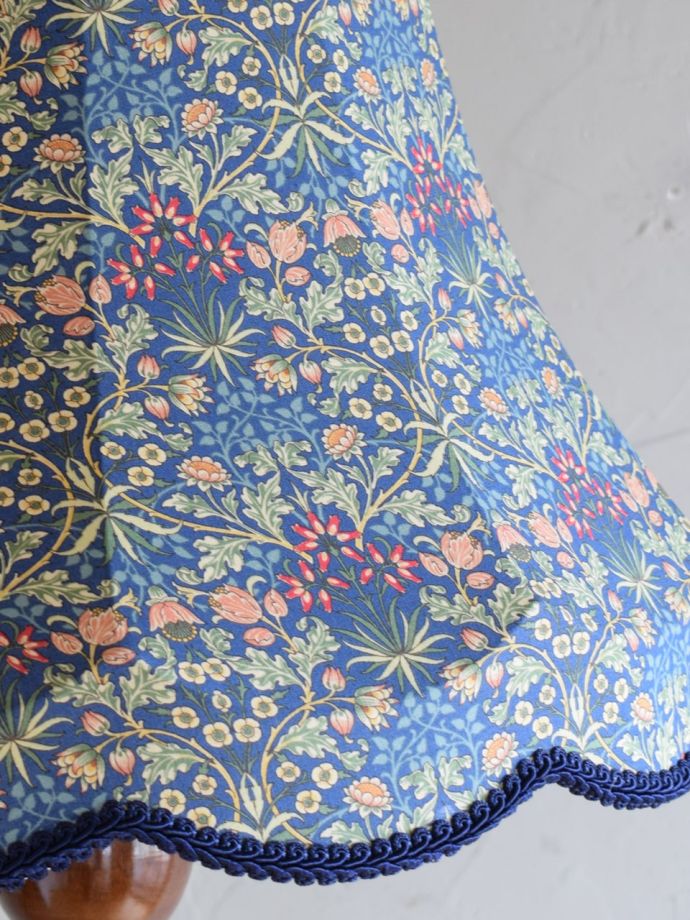 フロアランプのシェード