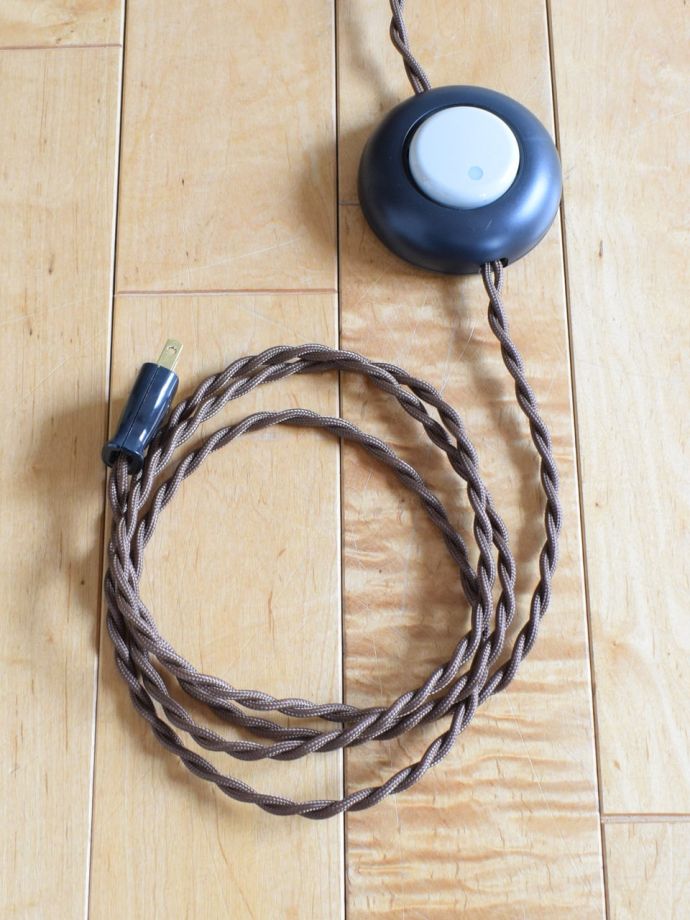 フロアランプのコード