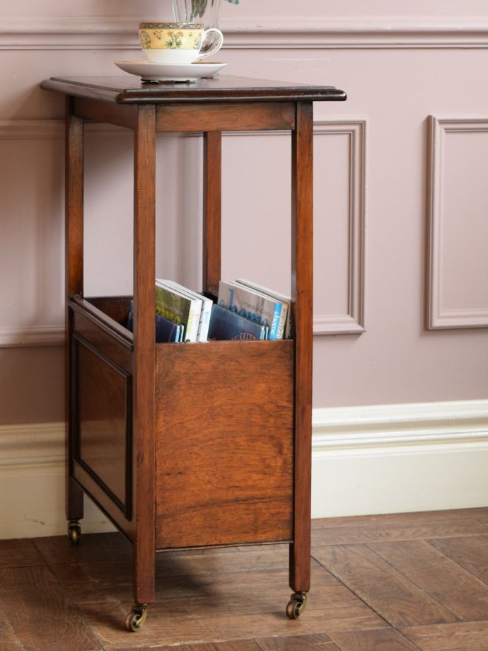 おしゃれなサイドテーブル